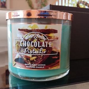 Chocolate Pischachio Candle